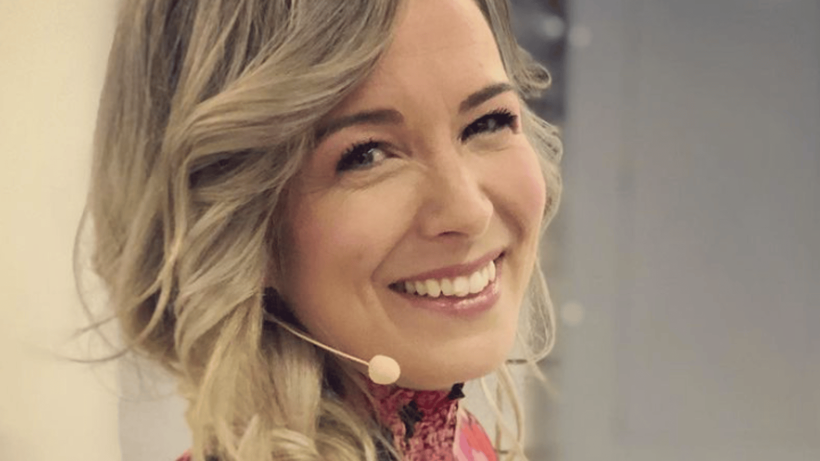 Julie Houle de La poule aux œufs d'or partage une superbe photo de famille avec ses nombreux enfants