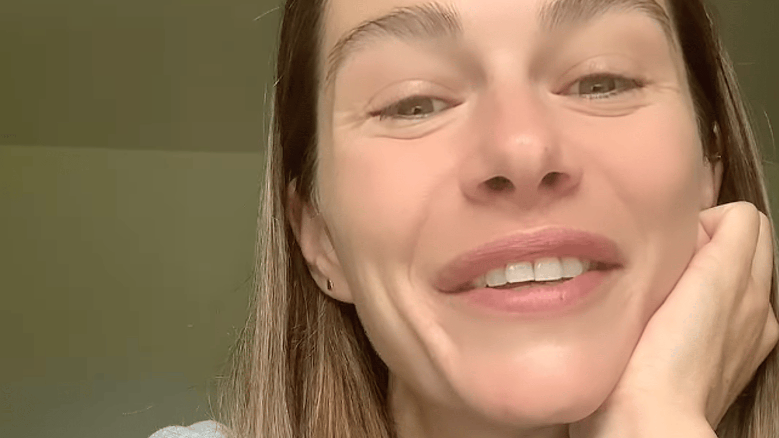 Maripier Morin dévoile une nouvelle photo pour son émission à WKND et elle est magnifique !