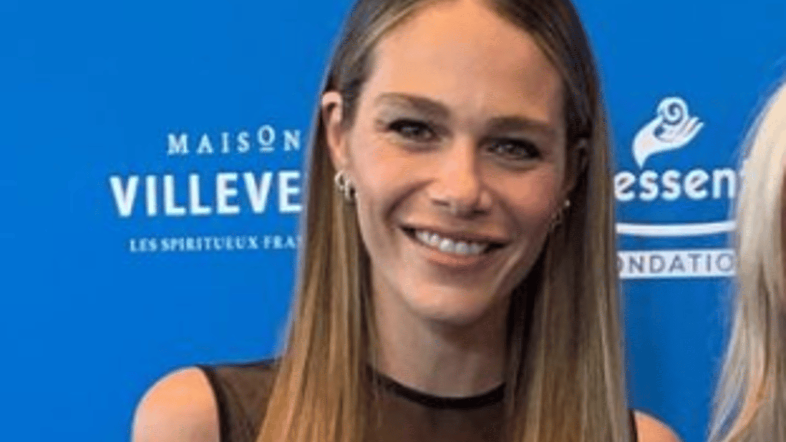 Maripier Morin et sa petite Margot magnifiques au soleil dans le même maillot !