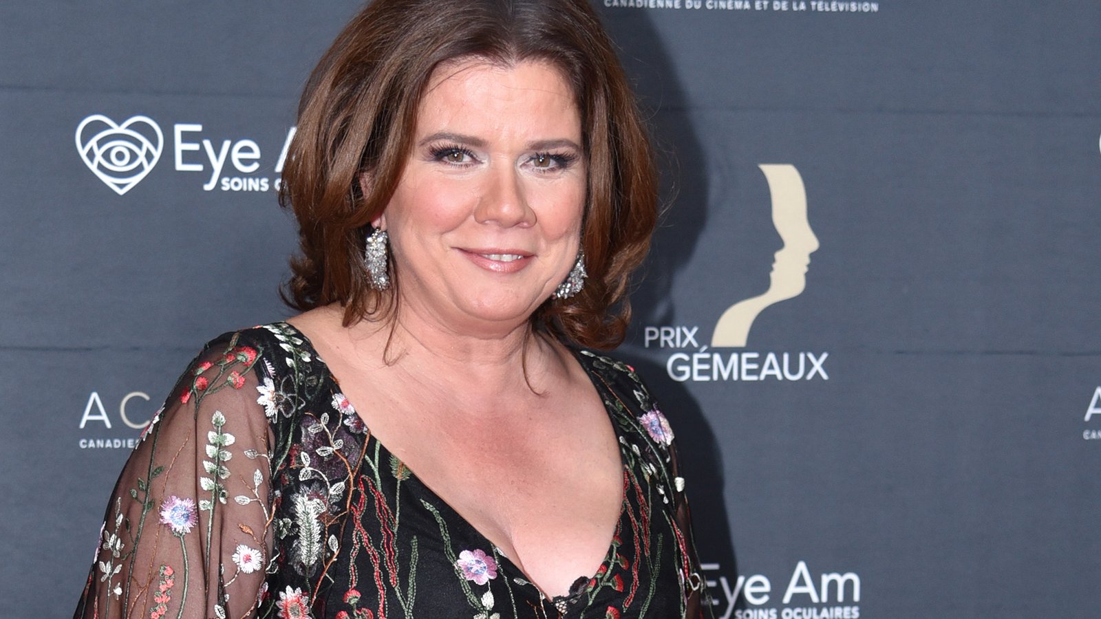 Le look de Marina Orsini enflamme la toile