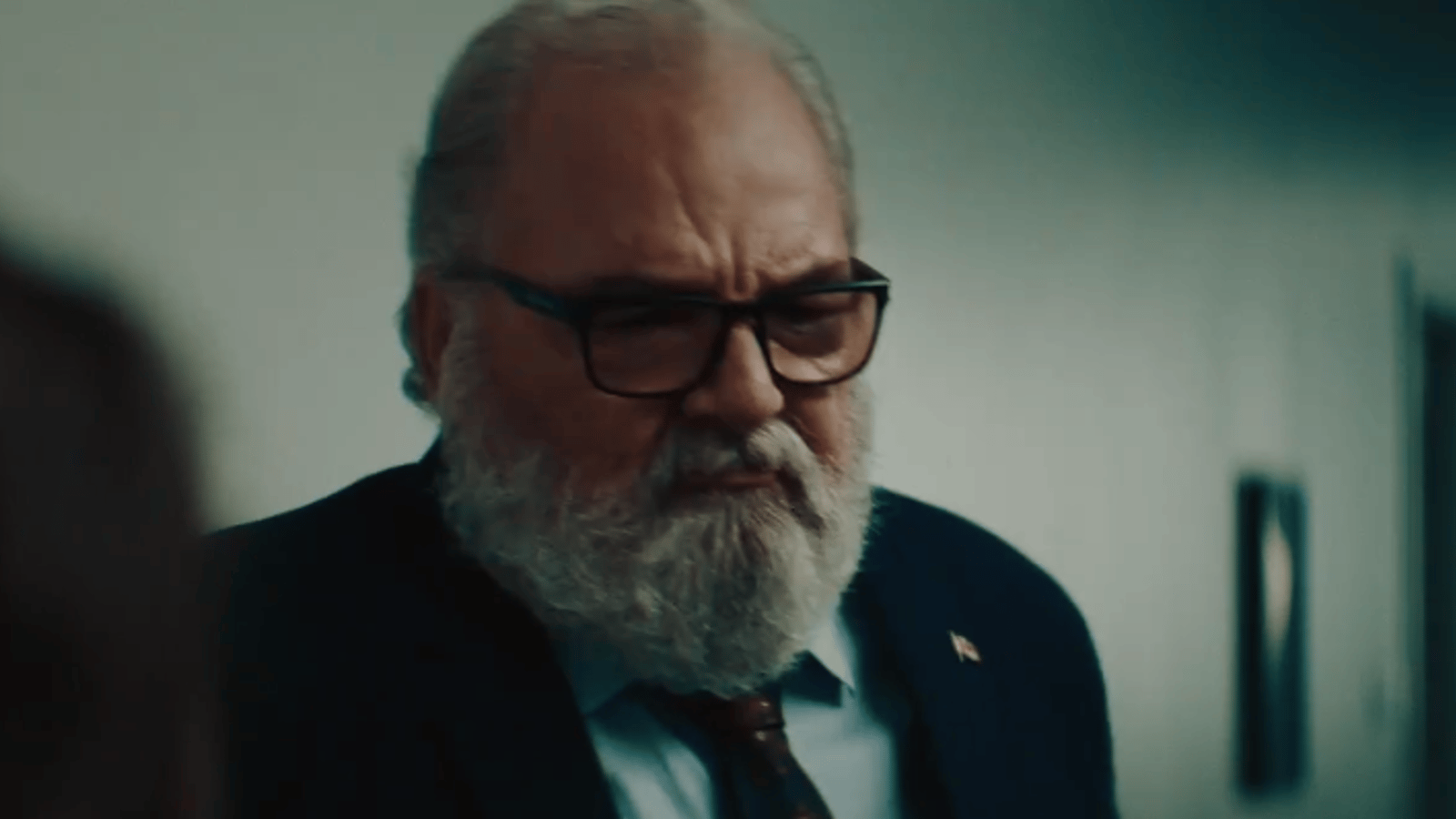 Grande annonce concernant Gildor Roy qui s'amène dans une série