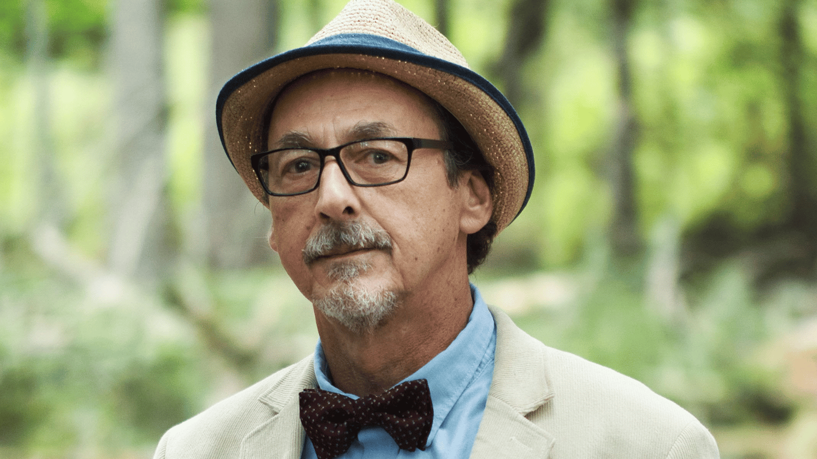 Hugo Dumas complètement sous le charme de la série Aller Simple : « C’est digne d’un Gémeaux »