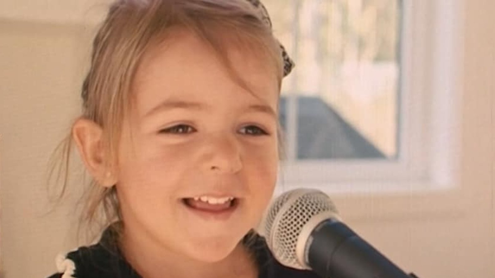 La petite-fille de Patrick Bourgeois chante sa chanson pour surprendre son papa Ludovick Bourgeois