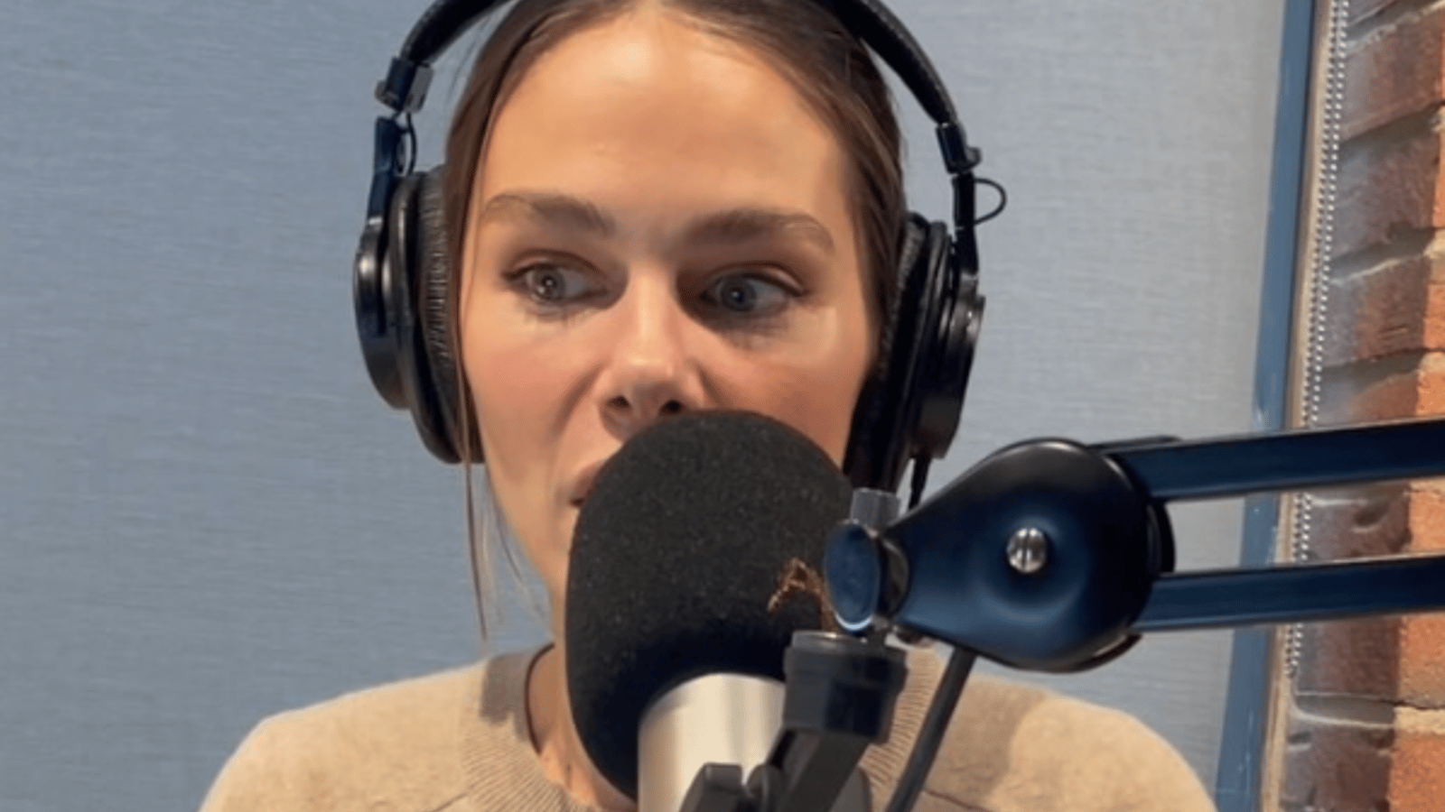 Maripier Morin apparaît rayonnante sur une magnifique photo professionnelle