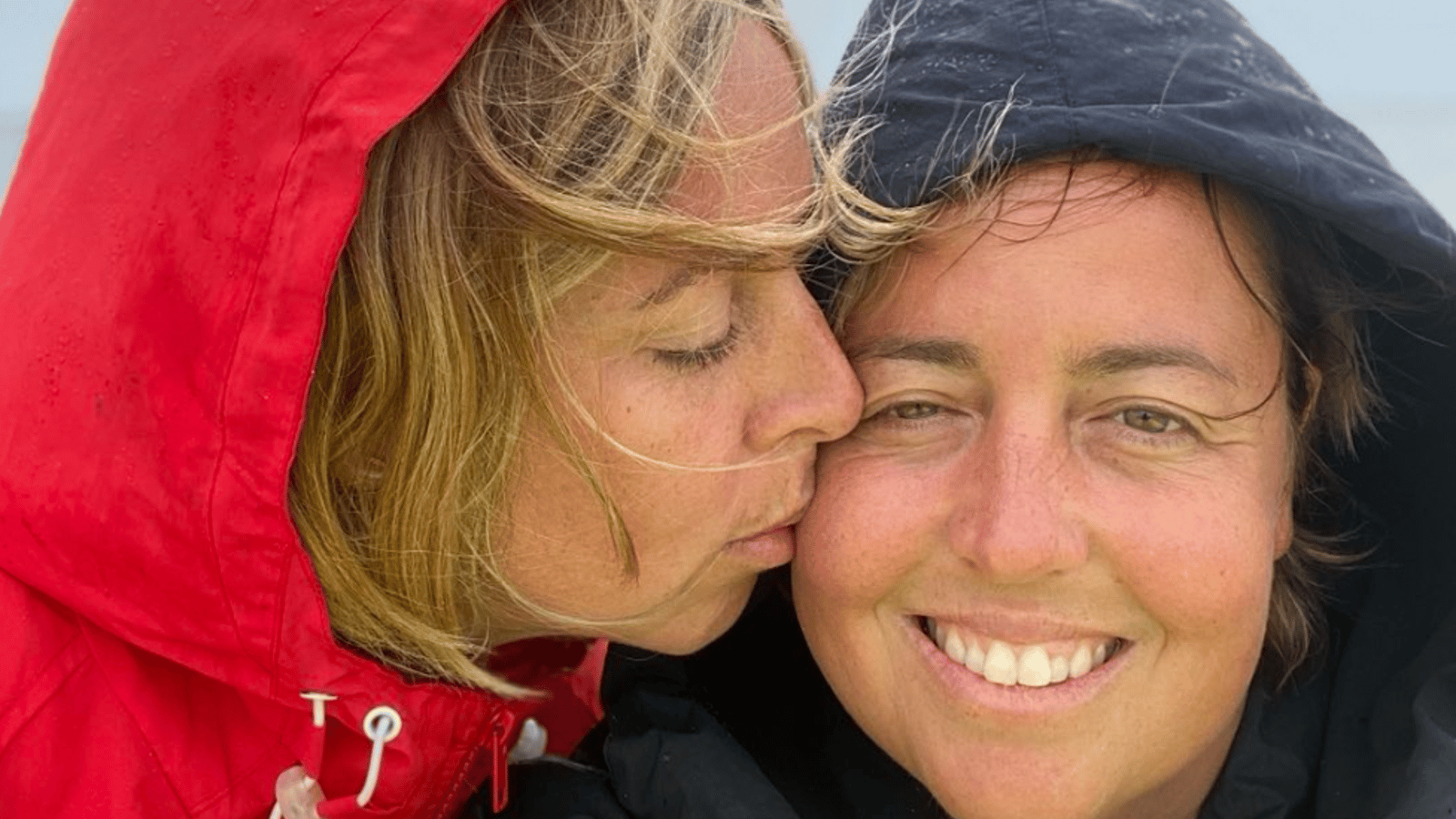 Ariane Moffatt partage une rare photo accompagnée de ses trois enfants