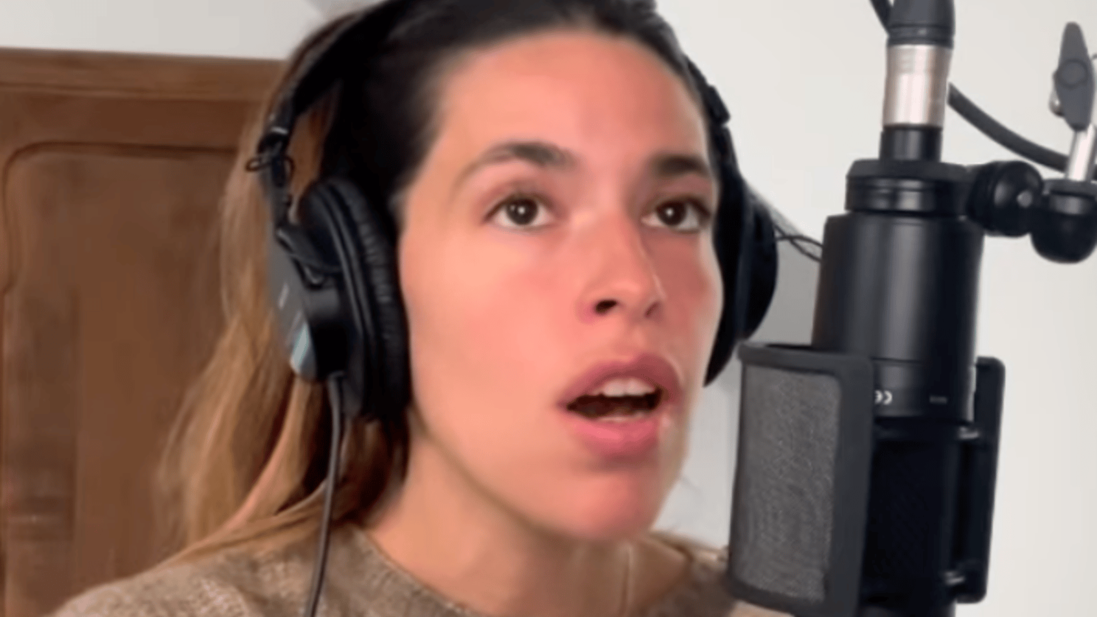 Marilou enflamme le web avec une reprise de ce vieux succès québécois