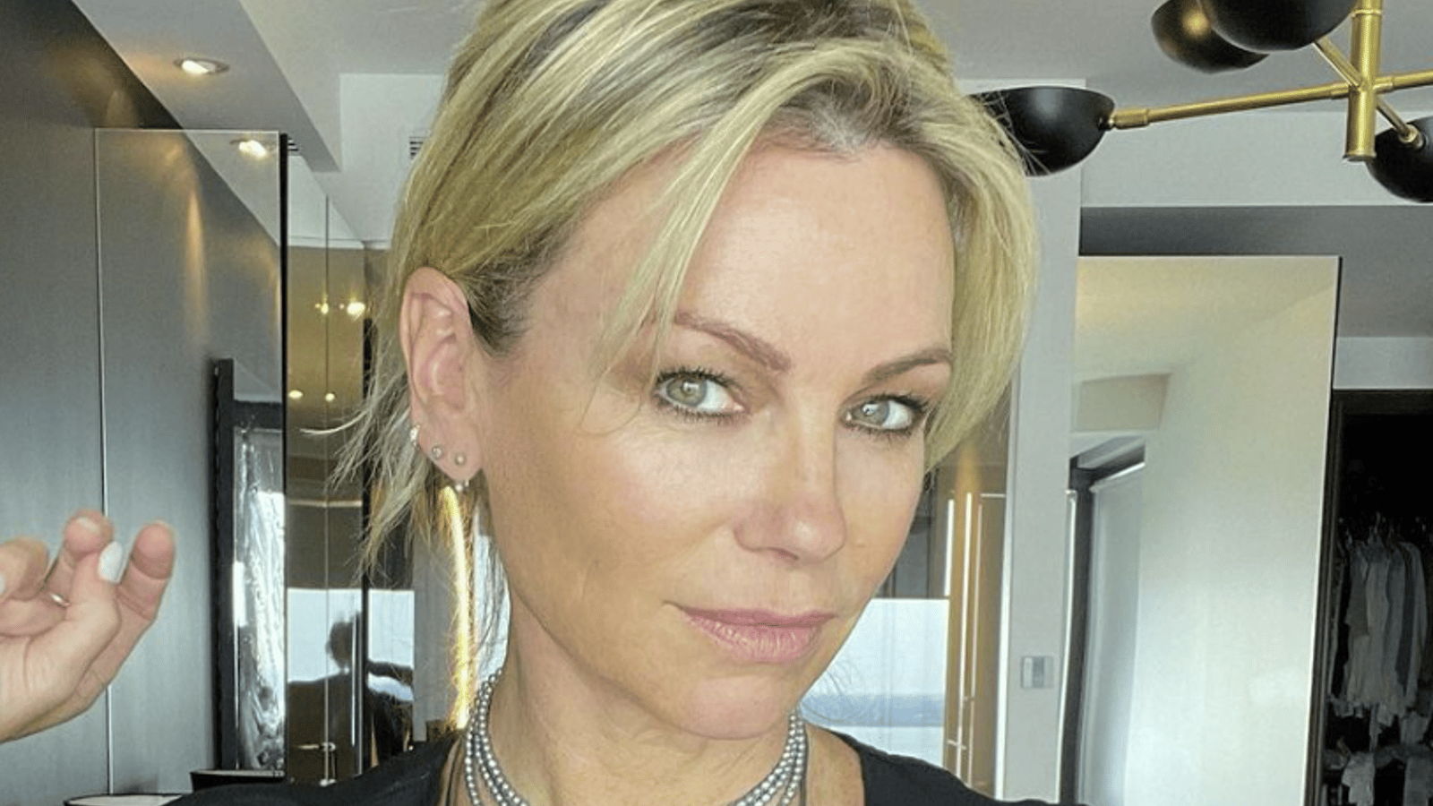 Caroline Néron publie une photo avec Rémy Girard pour une raison bien précise