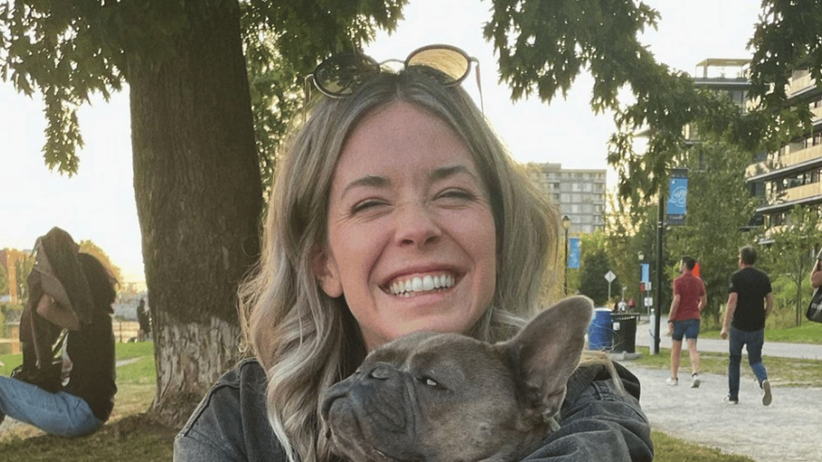Les collègues de Sabrina Cournoyer lui réservaient une belle surprise à 5:00 ce matin pour sa fête