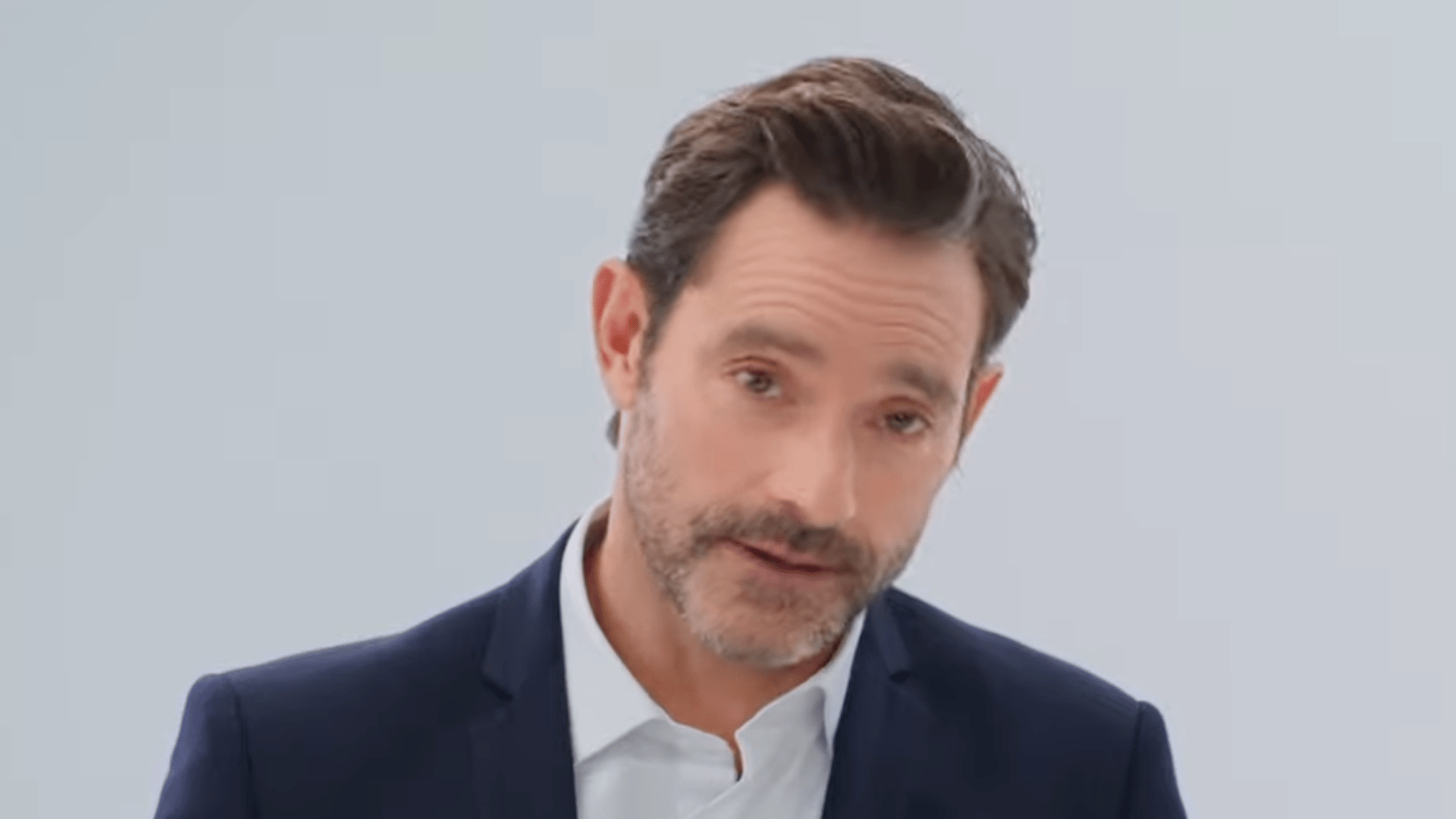 Guillaume Lemay-Thivierge fait son grand retour dans une publicité insoupçonnée