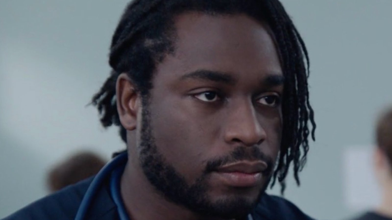 Anglesh Major surprend ses fans avec un changement de style radical 