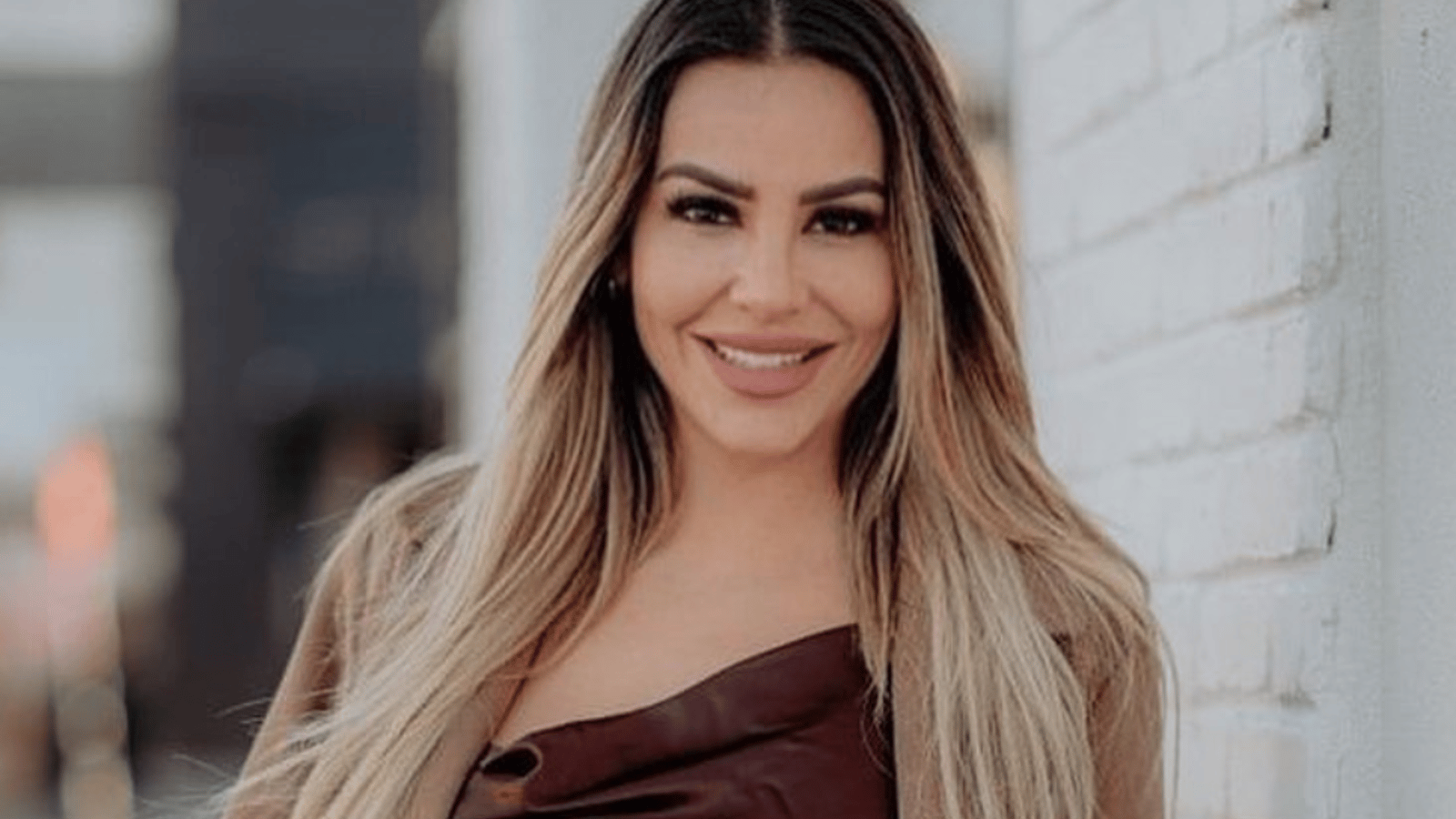 Cintia d'Occupation Double pose flambette et se fait censurer sur Instagram