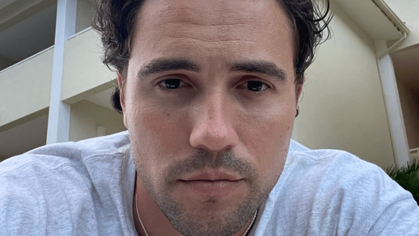Olivier Dion et sa conjointe sont resplendissants, en voyage en Italie