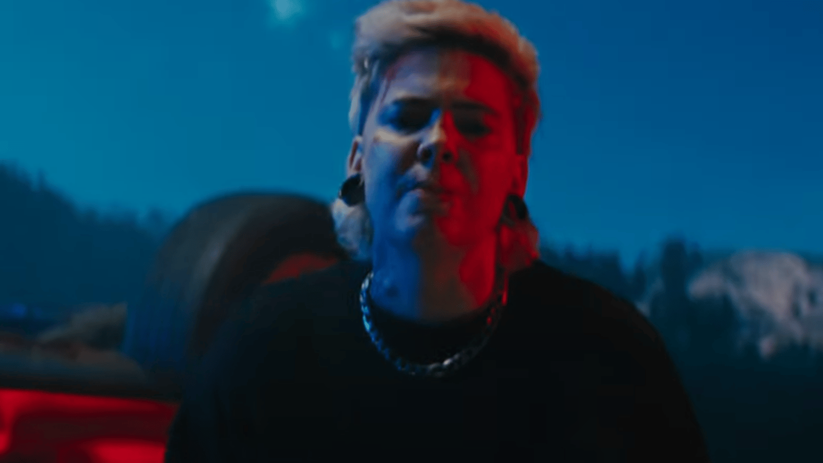 Roxane Bruneau dévoile ENFIN sa nouvelle chanson