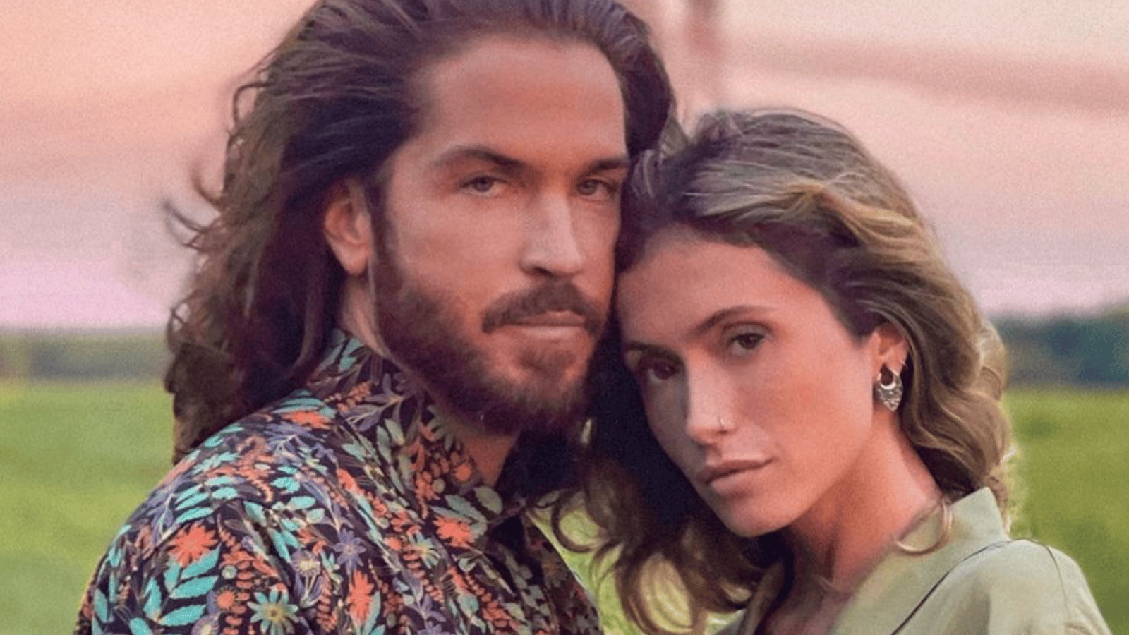 Lysandre Nadeau partage une magnifique photo de sa bedaine avant d'accoucher