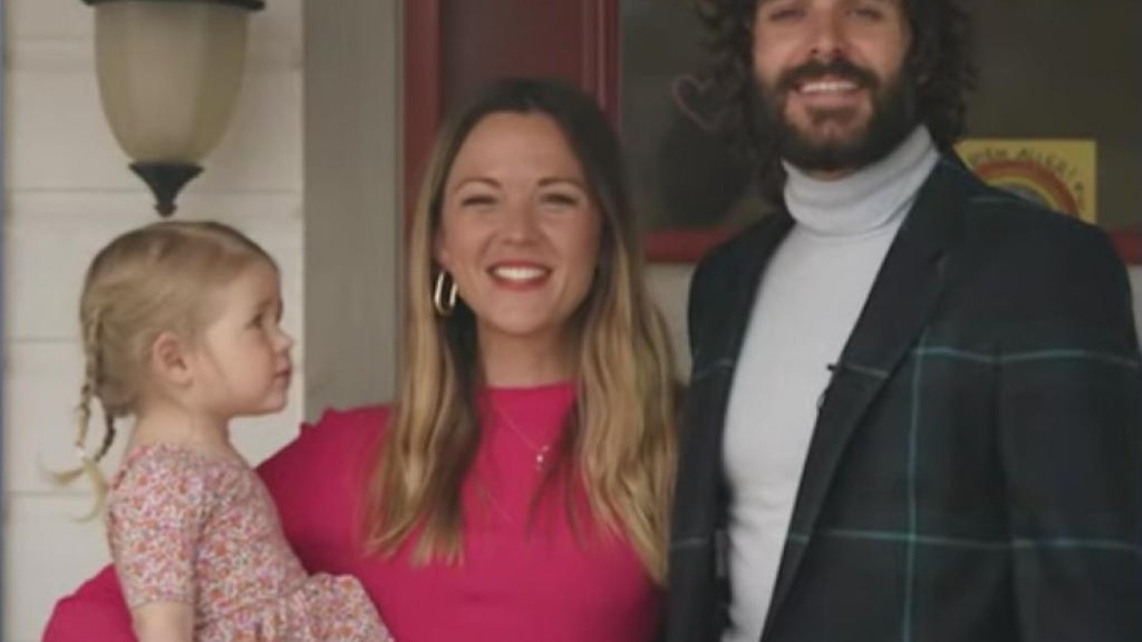 Vanessa Pilon partage une vidéo émouvante d'Alex Nevsky et de leur fille