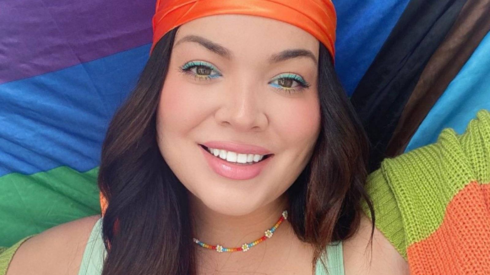 Khate Lessard en tenue d'Ève dans sa plus récente photo et elle est resplendissante