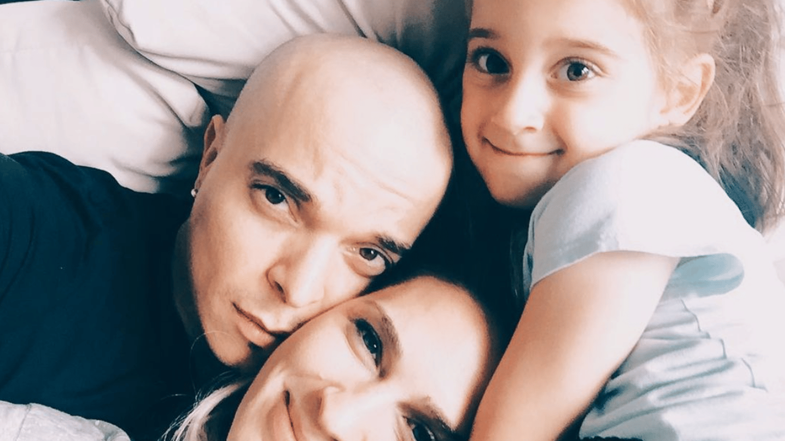 Rachid Badouri sera la vedette d'une nouvelle série prometteuse avec sa fille 