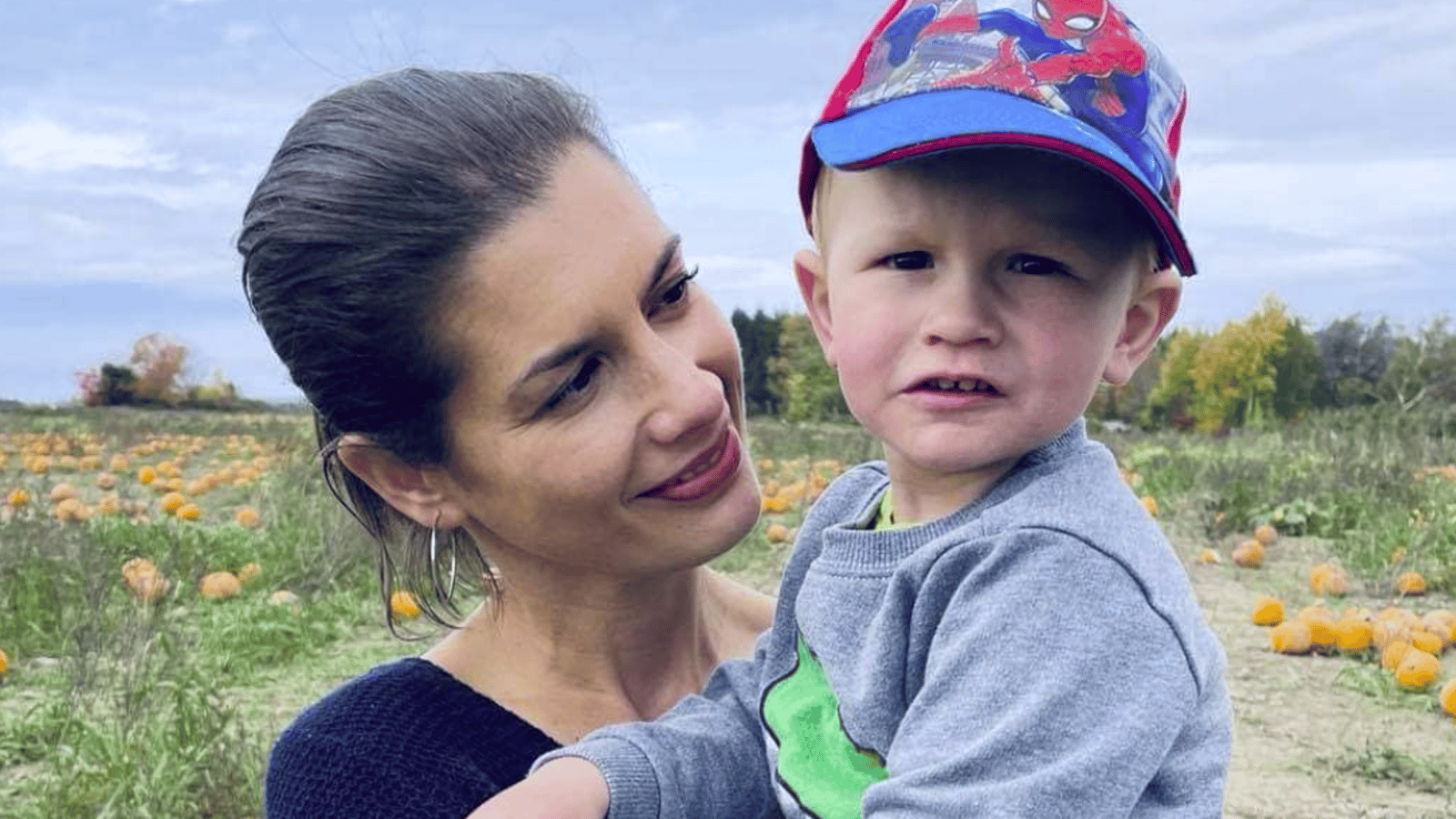Geneviève Guilbault partage un beau moment avec ses enfants et ils ressemblent beaucoup à leur maman