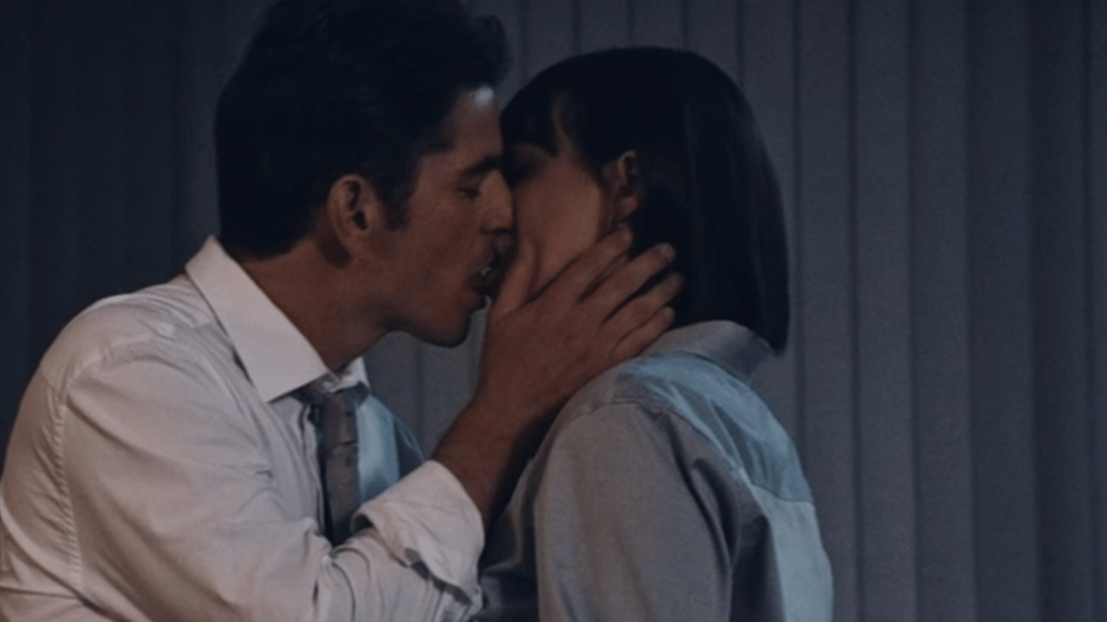 Léo et Marie-Anne se sont FINALEMENT embrassé dans Indéfendable et les fans en ont long à dire