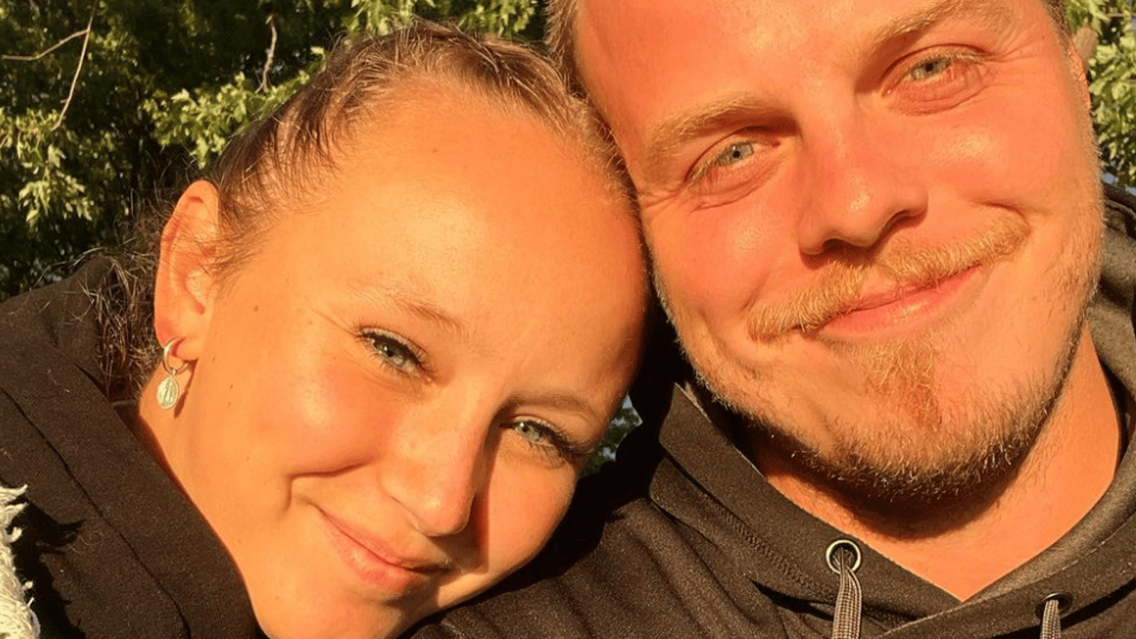 Marc-Antoine et Alexa de L'amour est dans le pré viennent de se marier et partagent une première photo des noces