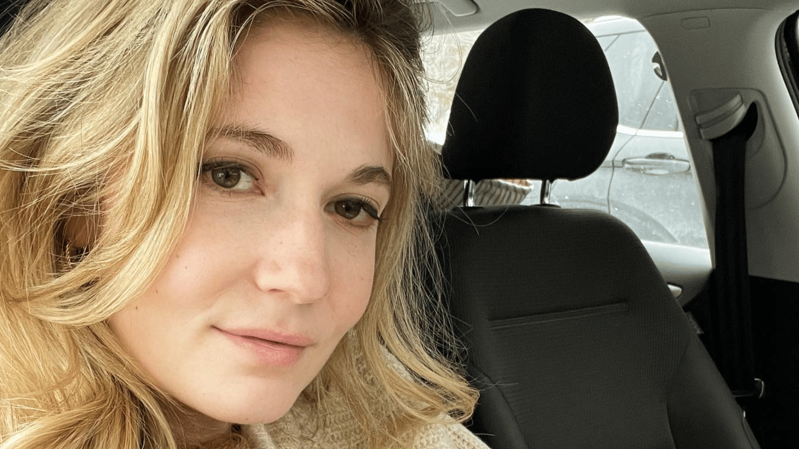 Rosalie Vaillancourt partage une adorable photo de sa fille lors de sa première sortie au restaurant