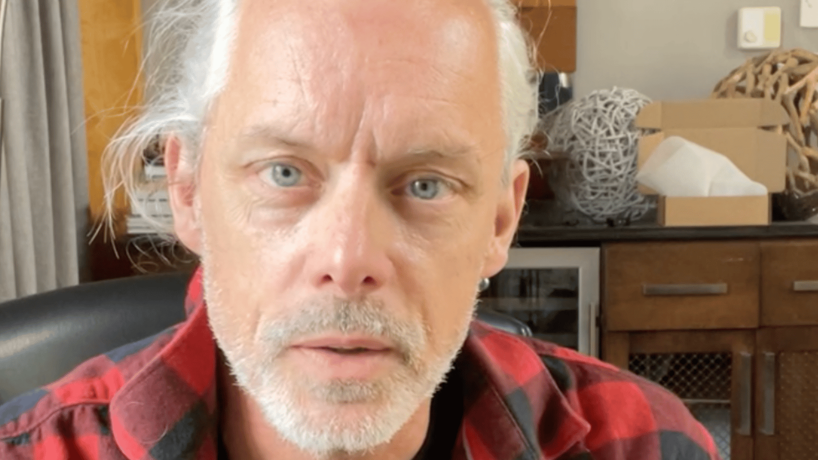 François Lambert brise le silence sur l’incendie criminel dont il a été victime