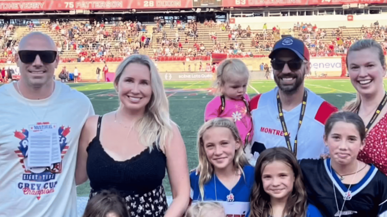 Maïka Desnoyers et Étienne Boulay rendent visite aux Alouettes avec toute la famille