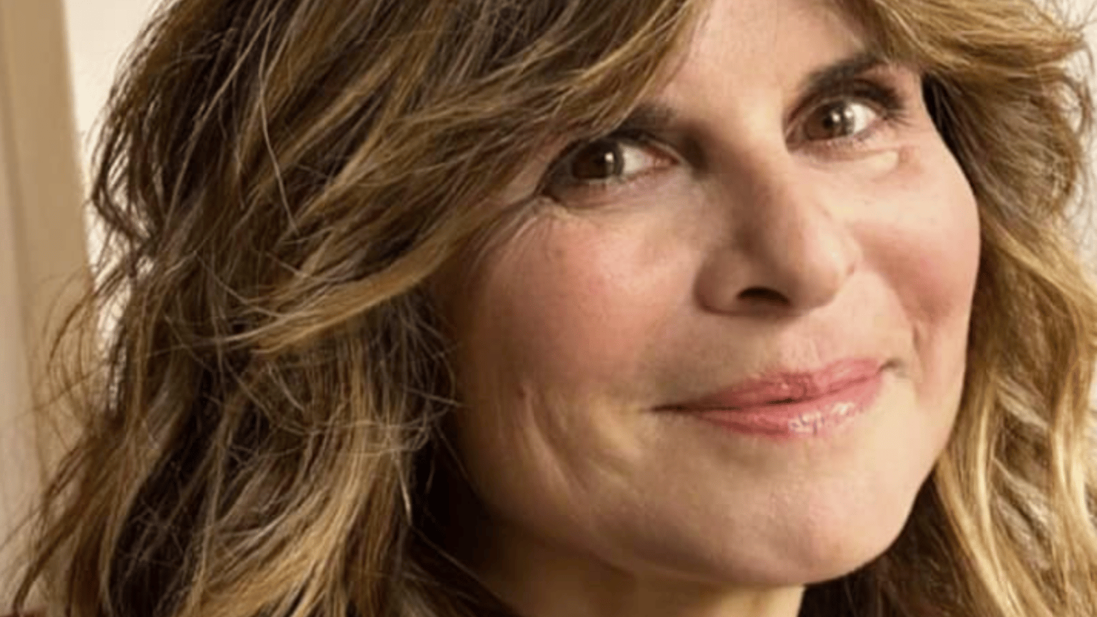Guylaine Tremblay passe chez le coiffeur et le résultat est magnifique