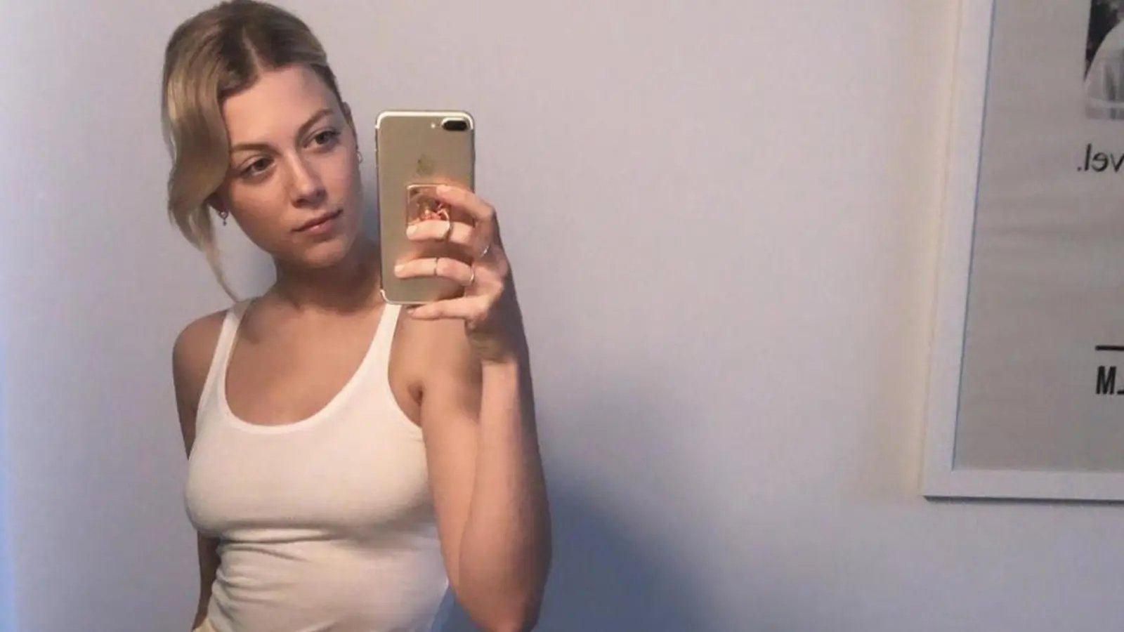 La tenue osée de Catherine St-Laurent fait grandement réagir