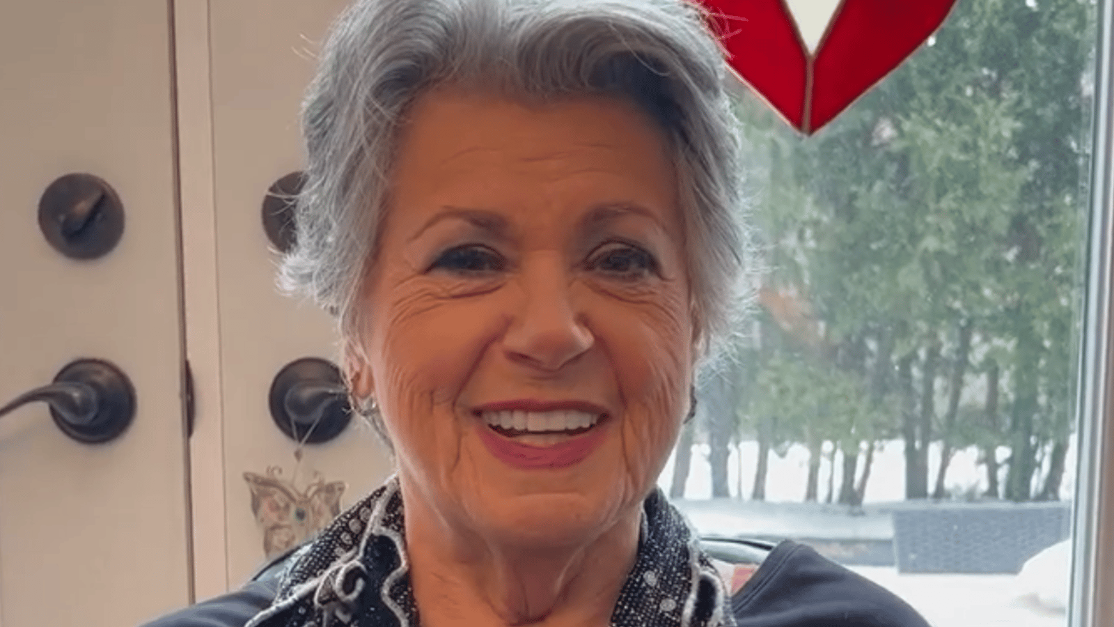 Ginette Reno était magnifique avec son look noir brillant au Premier Gala de l'ADISQ 
