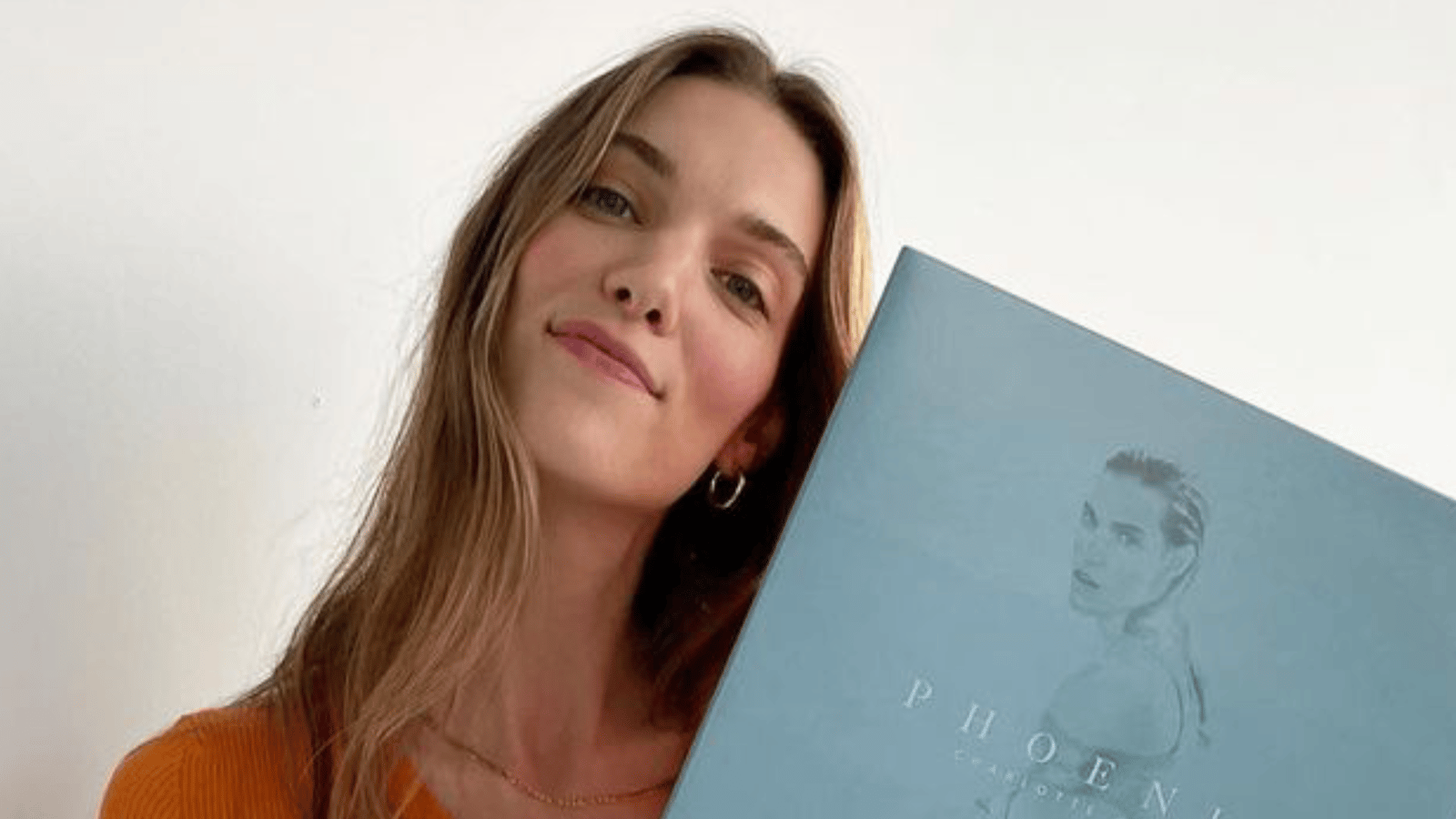 Charlotte Cardin annonce qu’elle est atteinte de la COVID-19