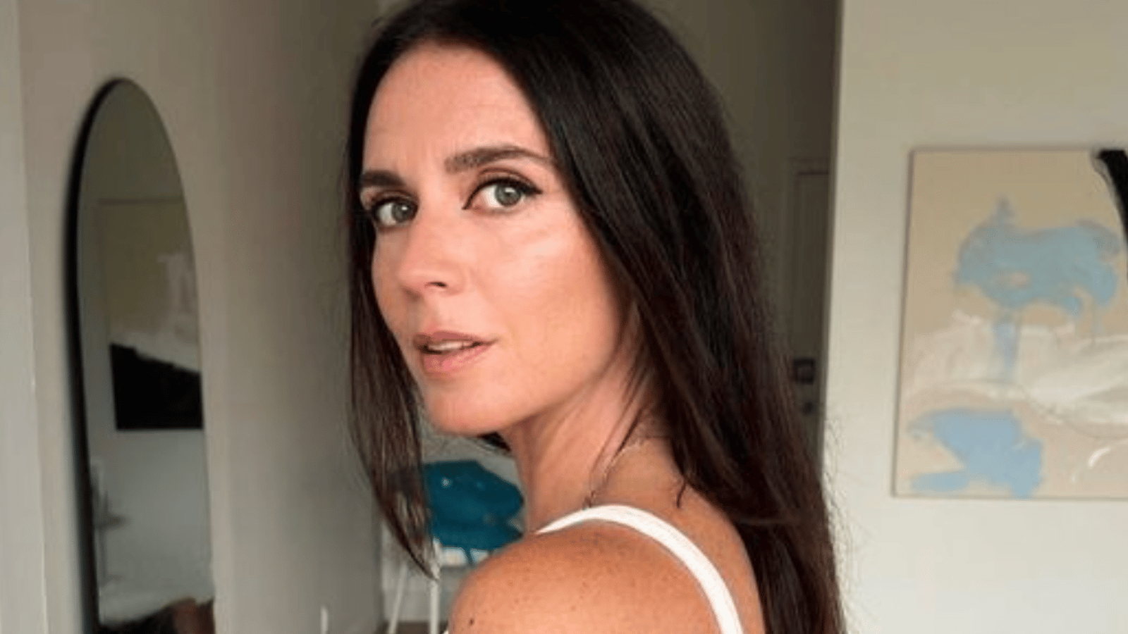 Mélissa Désormeaux-Poulin enflamme le web avec une rare photo avec son conjoint