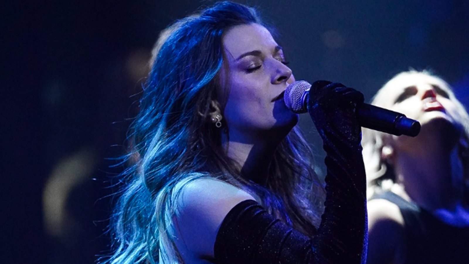 Audrey-Louise Beauséjour fait sensation à Zénith avec une reprise de Céline Dion