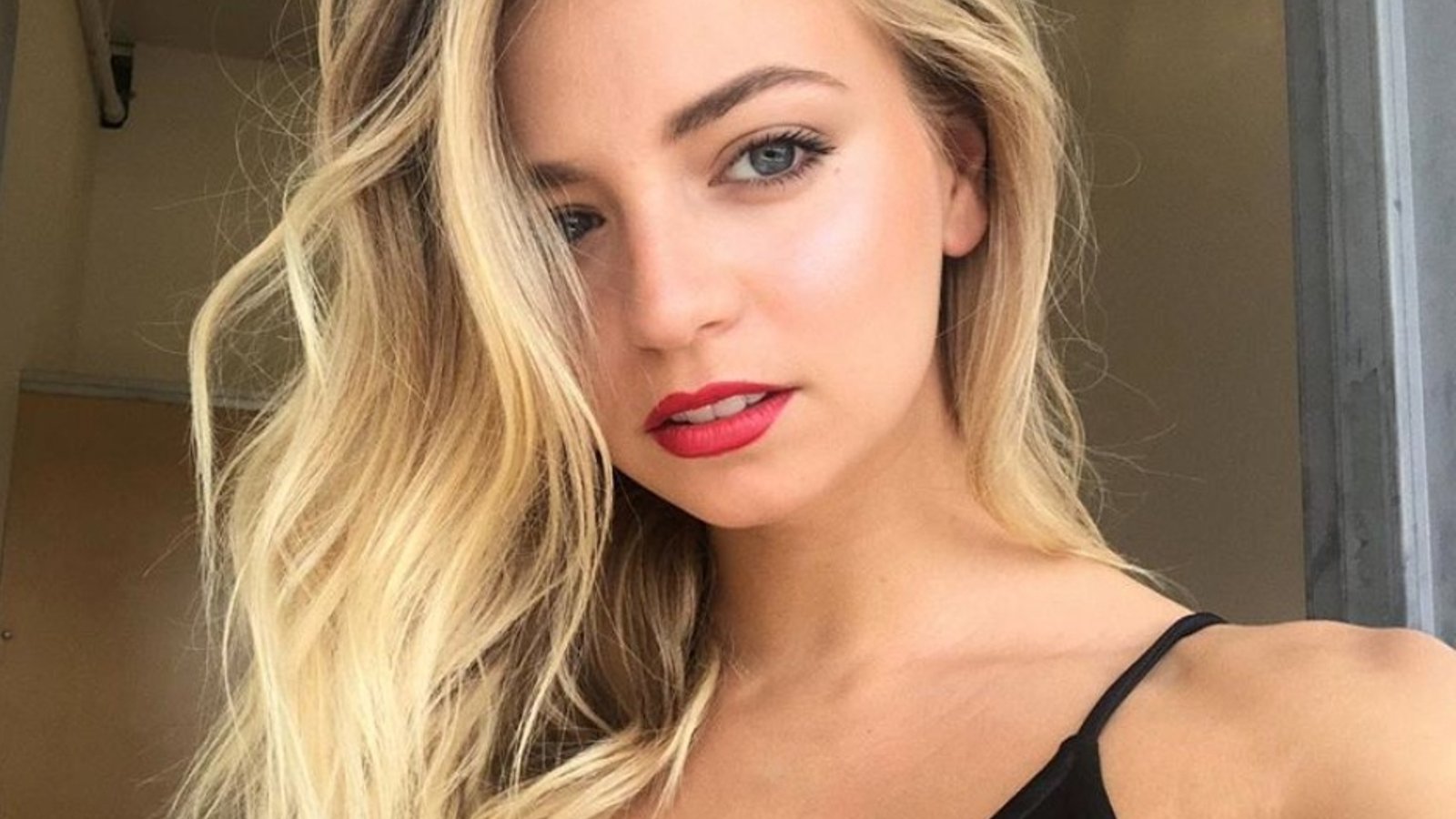 Ludivine Reding publie une adorable vidéo d'elle, de son chien et de son amoureux