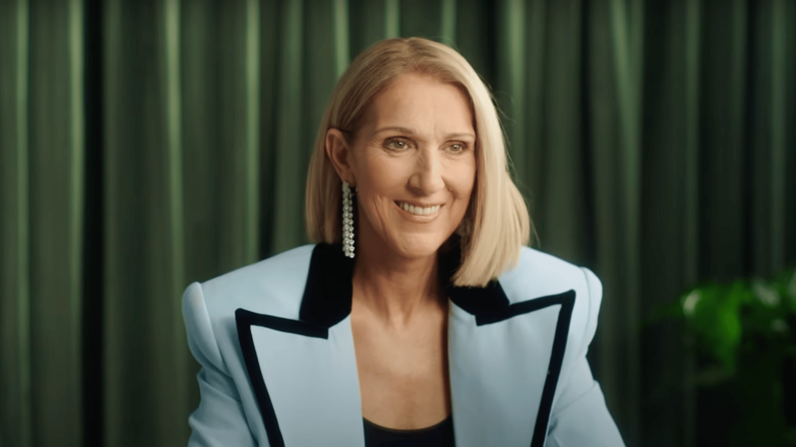 Céline Dion offre une rare entrevue et elle revient sur un moment marquant de sa vie avec René Angélil