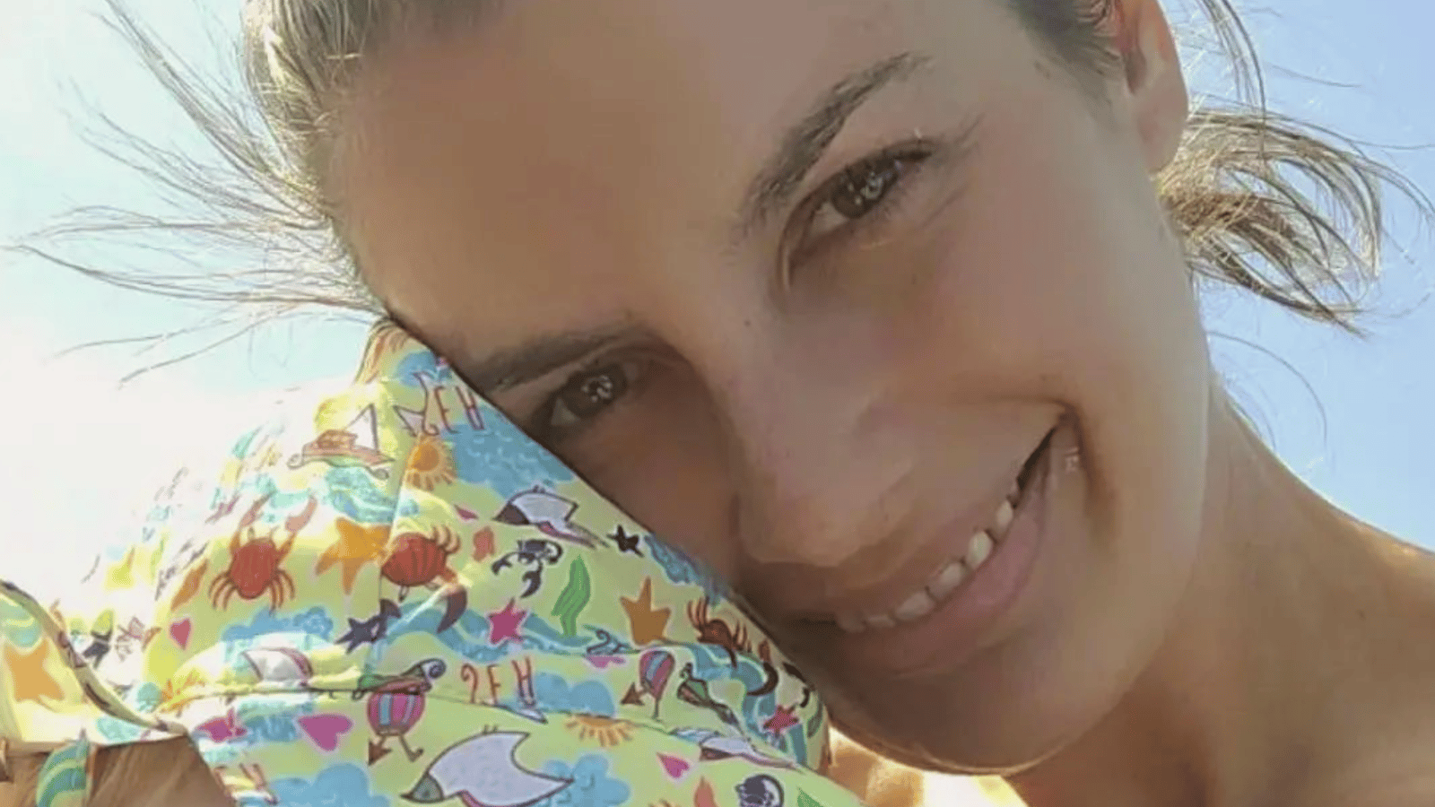 Geneviève Guilbault partage la plus mignonne des photos avec ses enfants à la piscine