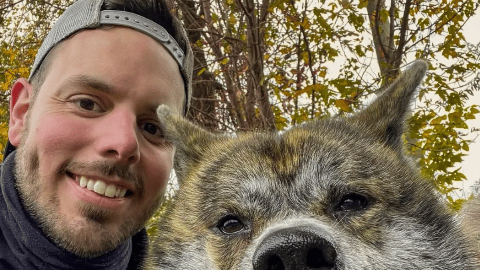 Sam Breton sort de l'ombre et il réapparait enfin dans une toute nouvelle photo