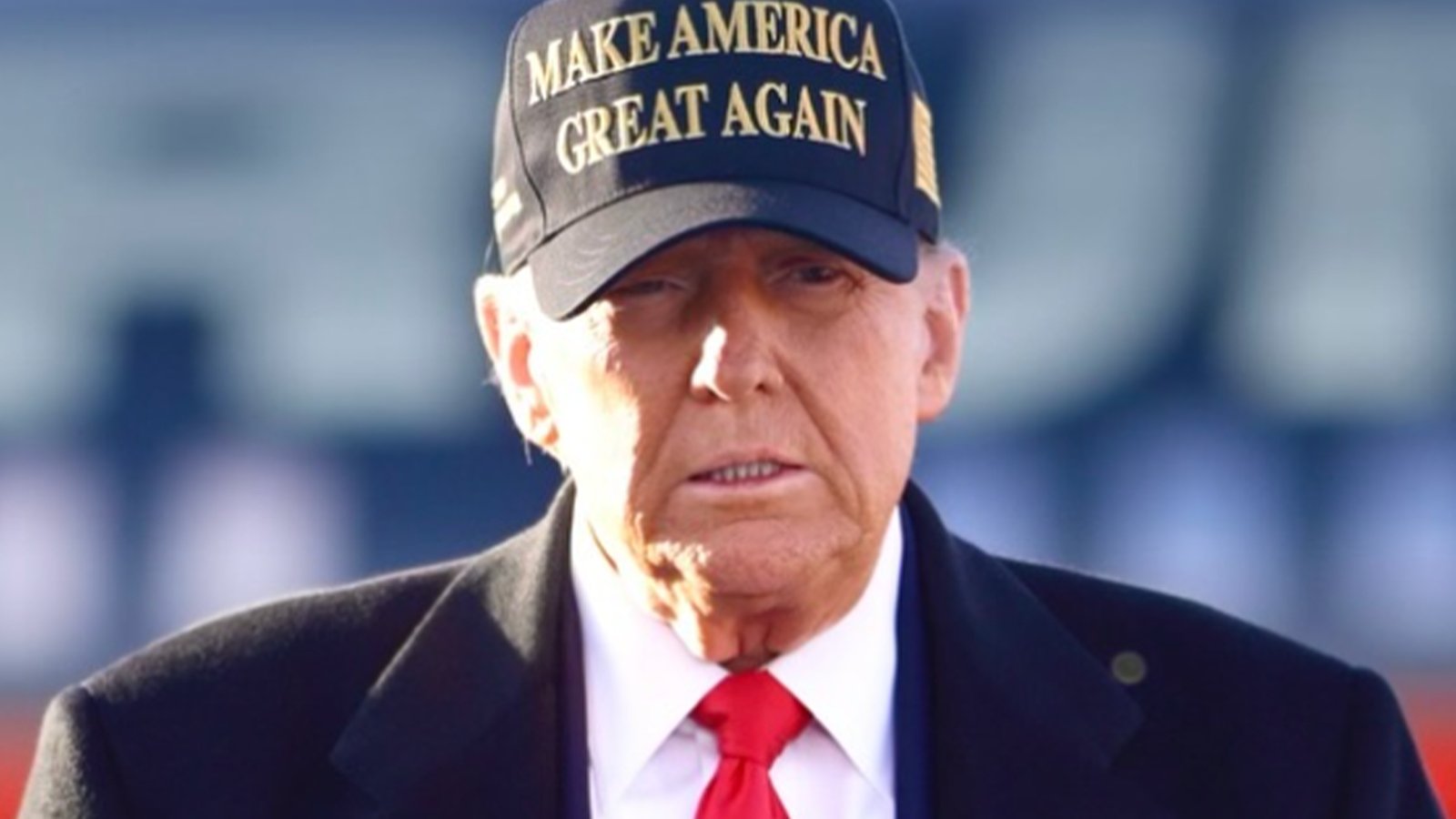 Une importante ecchymose sur la main de Donald Trump suscite des interrogations