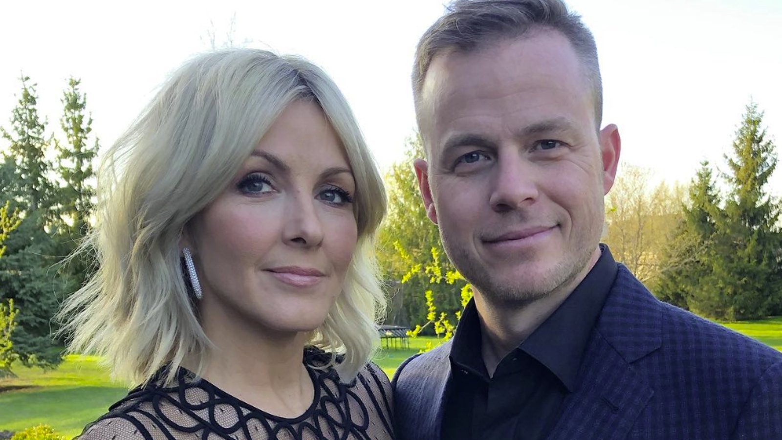 Véro et Louis partagent une magnifique photo de couple pour souligner une journée spéciale 