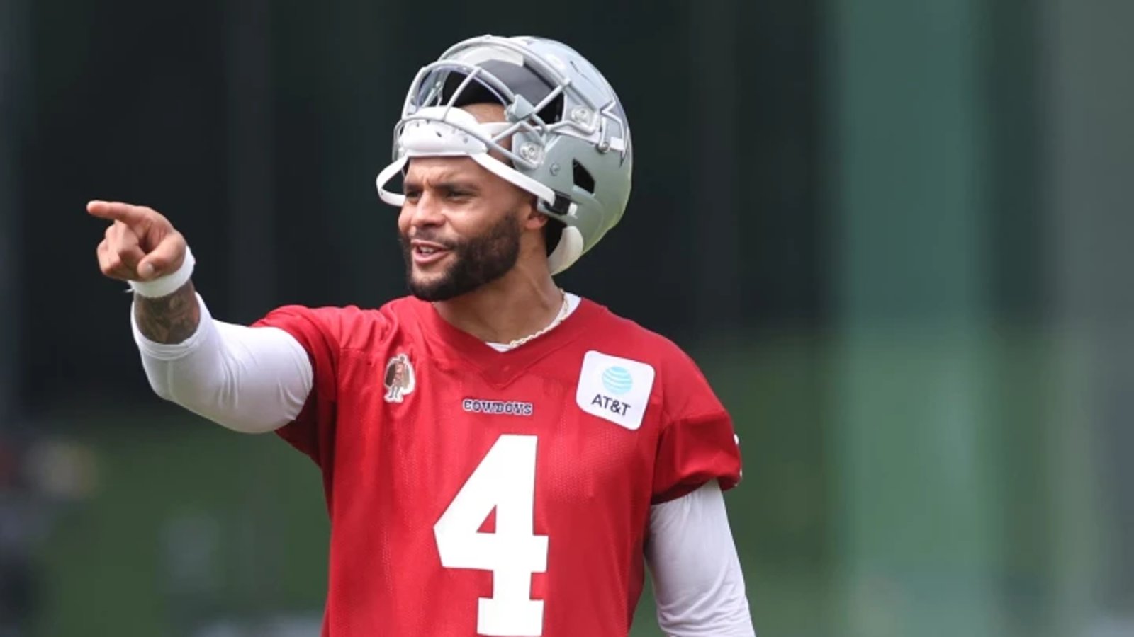 Report: Cowboys throw shade at Dak Prescott 
