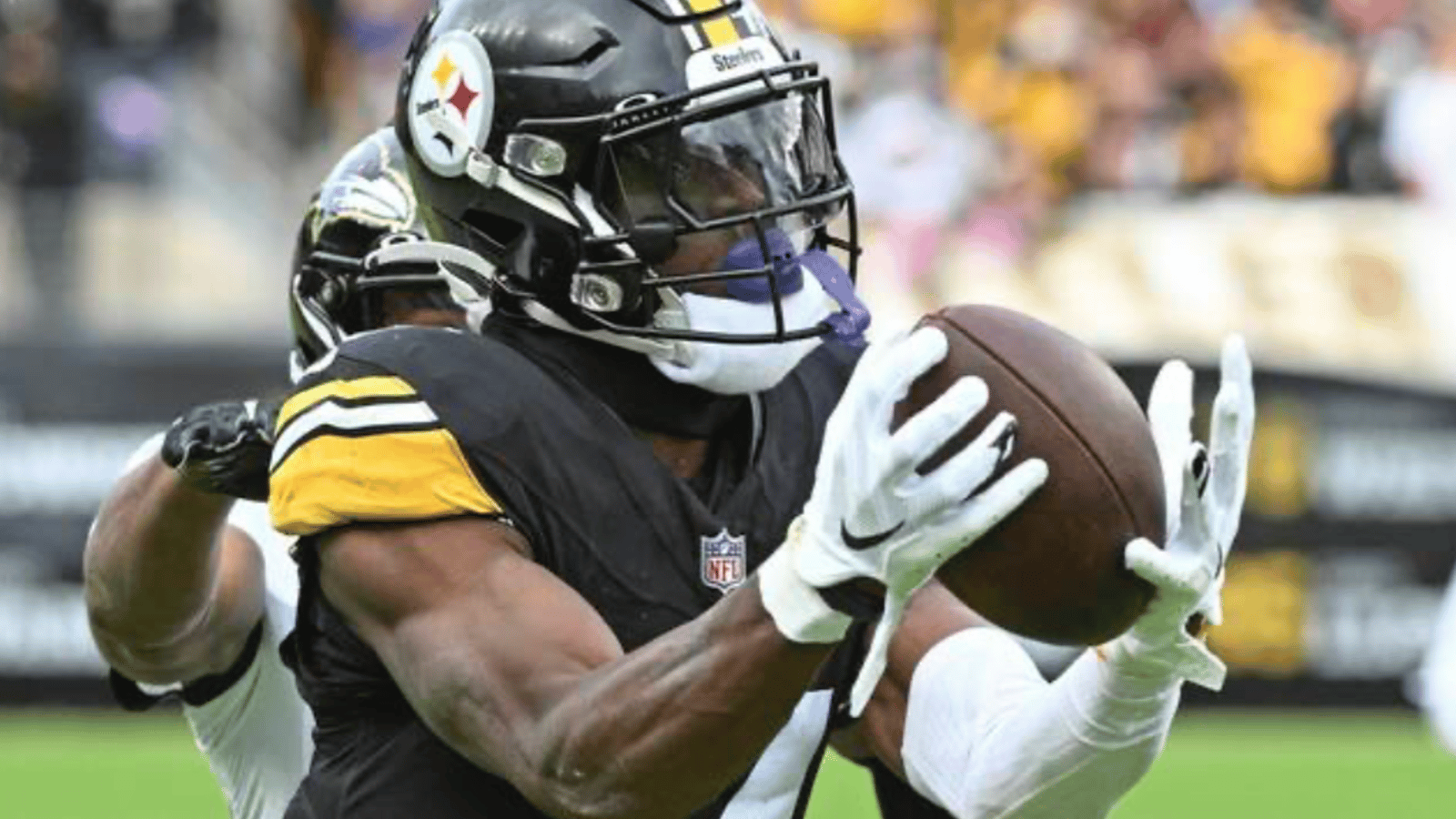 George Pickens earns comparison to NFL great! 