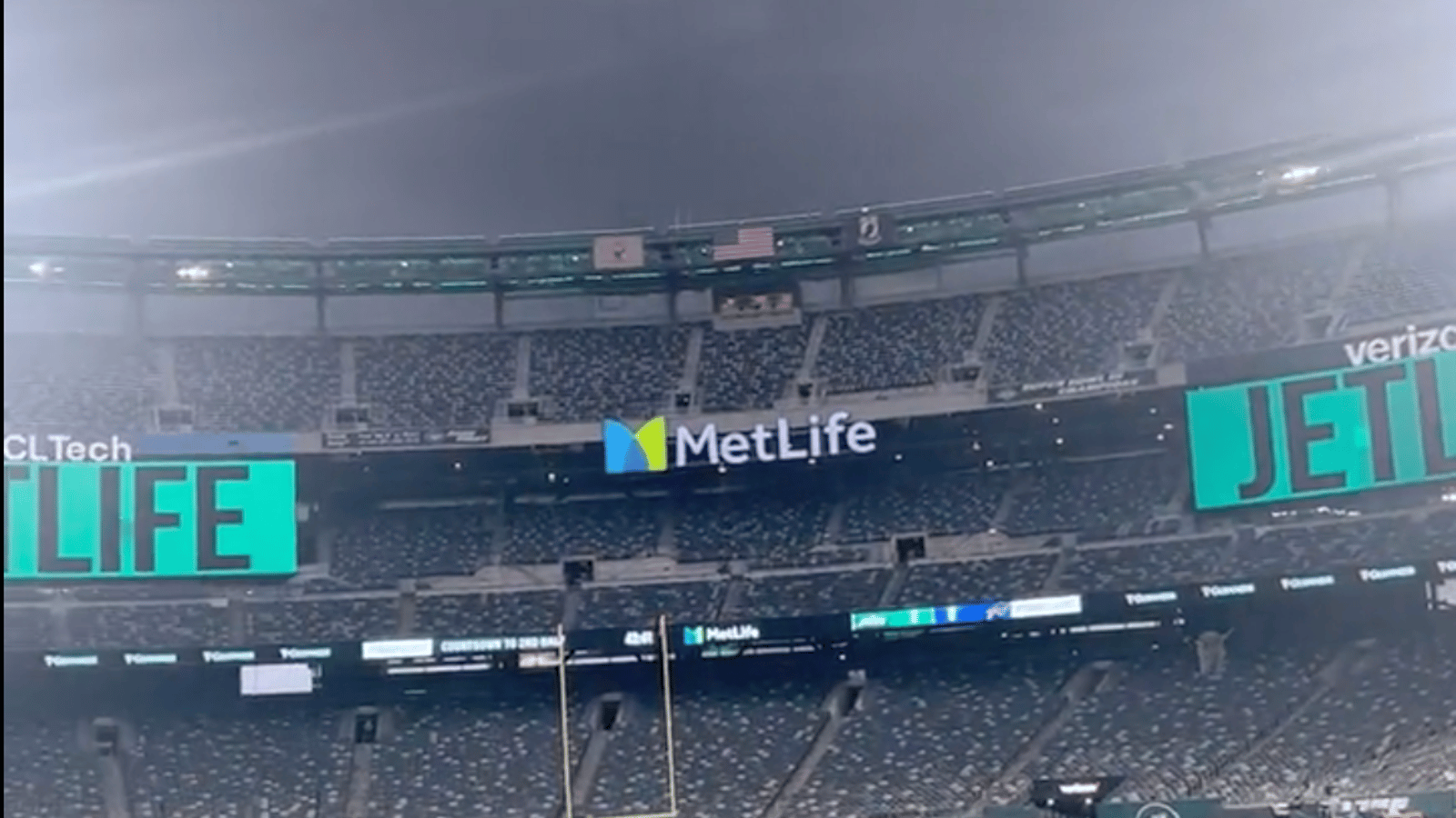 NFL issues chilling “shelter in place” warning at MetLife Stadium 