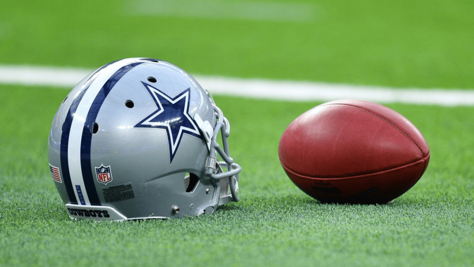 Cowboys named “best fit” for top free agent WR