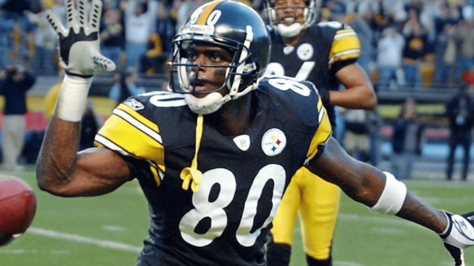 Former Steeler Plaxico Burress calls out Cowboys drama 