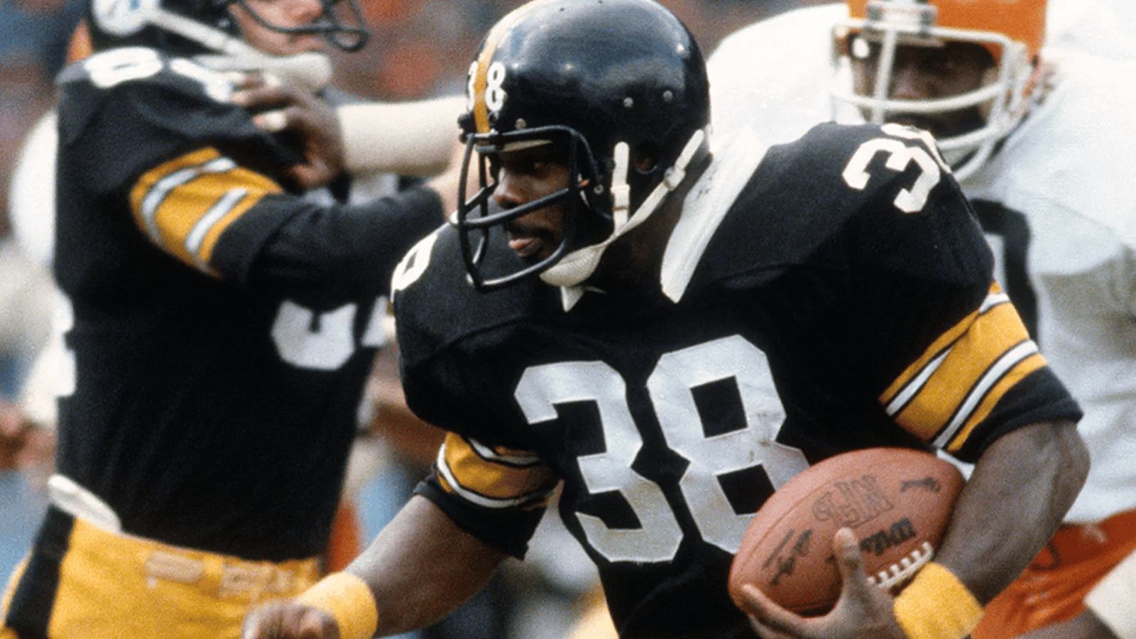 Extended Pittsburgh Steelers family suffers tragic loss