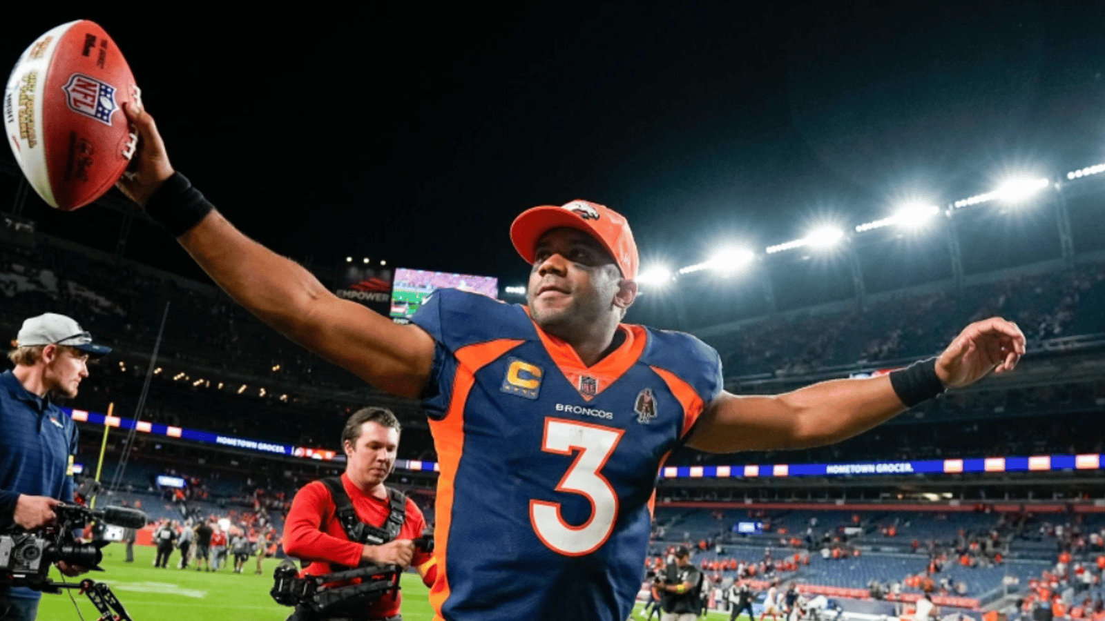 Russell Wilson responds to stunning charity allegations 