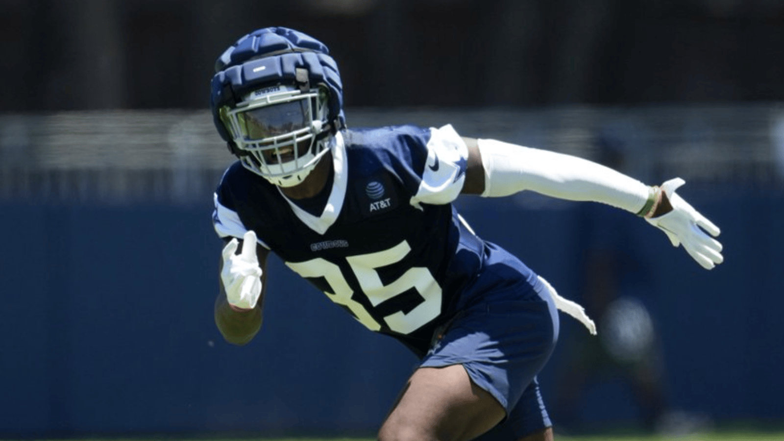 Cowboys rookie DeMarvion Overshown's season could be over 