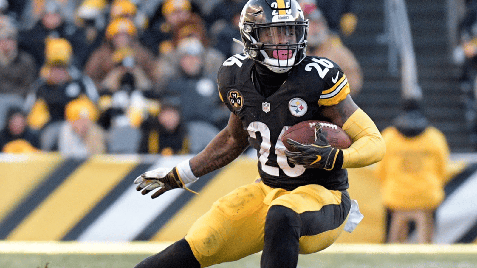 Le’Veon Bell shocks fans with Twitter comment 