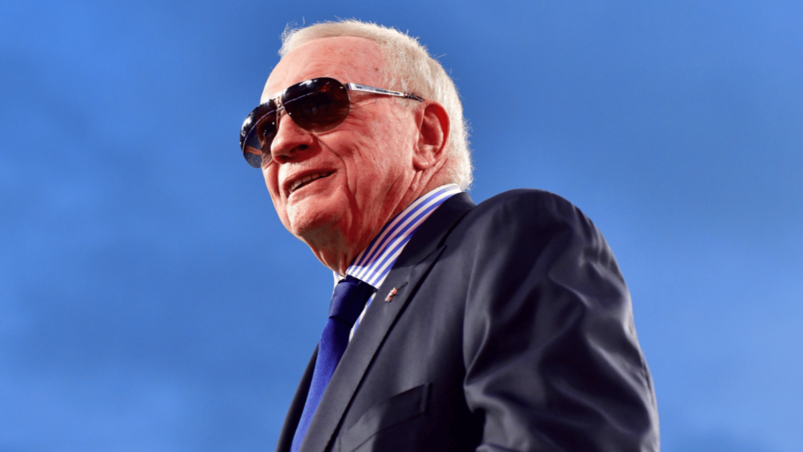 Jerry Jones has a message for California residents 