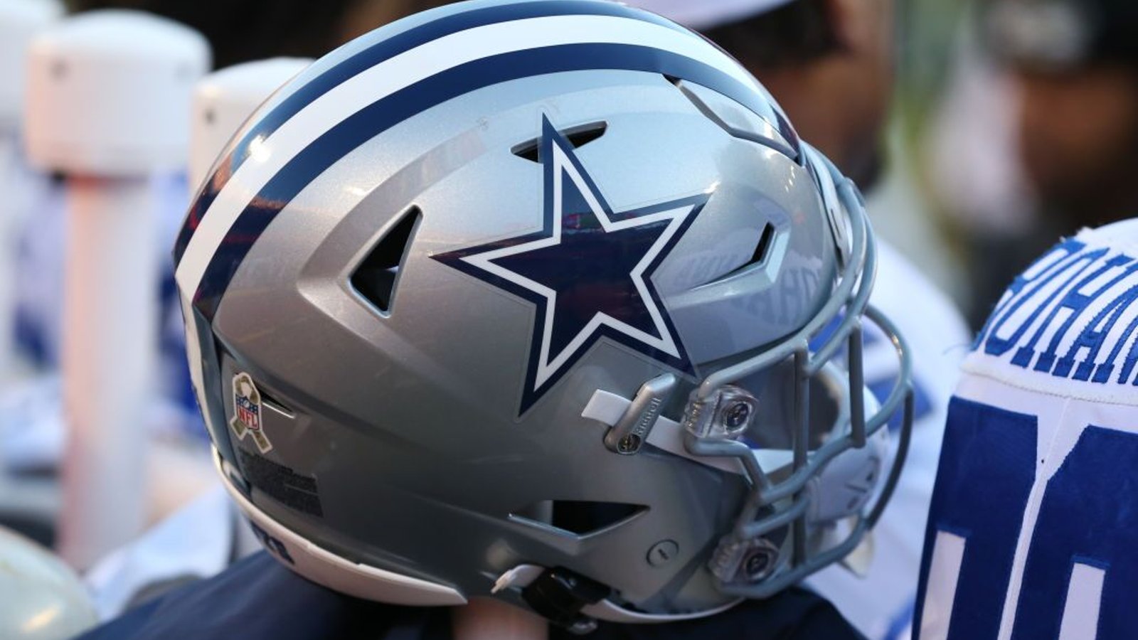 Dallas Cowboys working on finalizing new contract! 